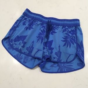 NWOT AERIE FLORAL PRINT SHORTS. ELASTIC WAISTBAND